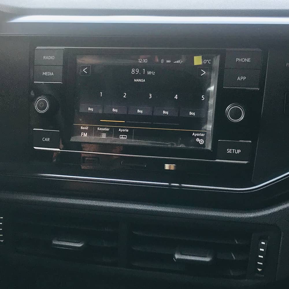 Volkswagen Polo Orjinal CarPlay Radyo Ekranı